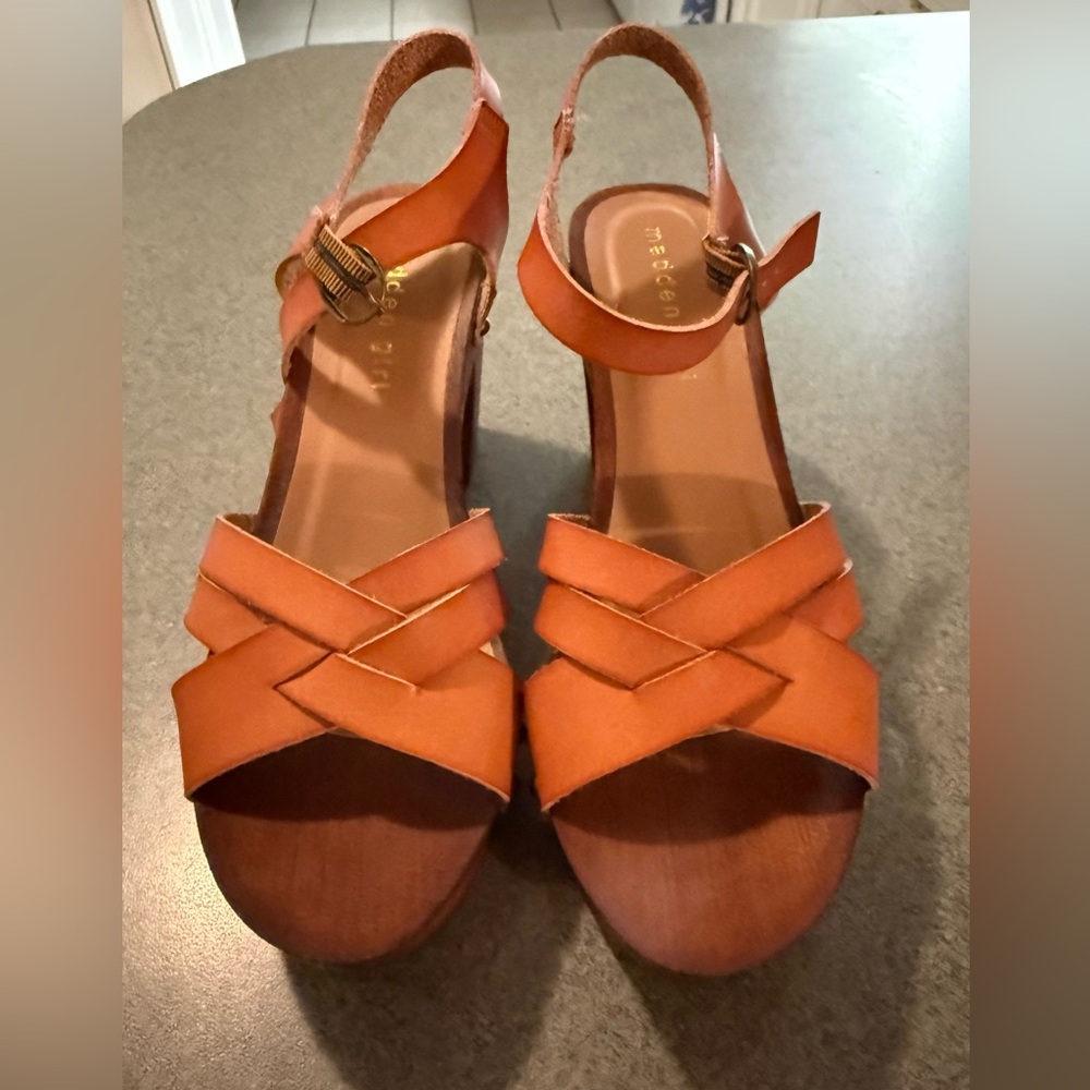 Maden Girl Retro Brown Platform Sandals Size 8M